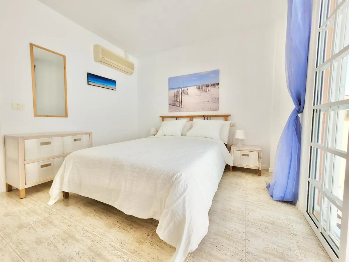 Playa Arena Apartment Araya