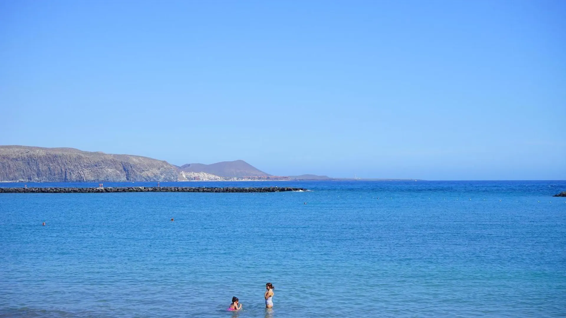 Playa Arena Apartment Araya